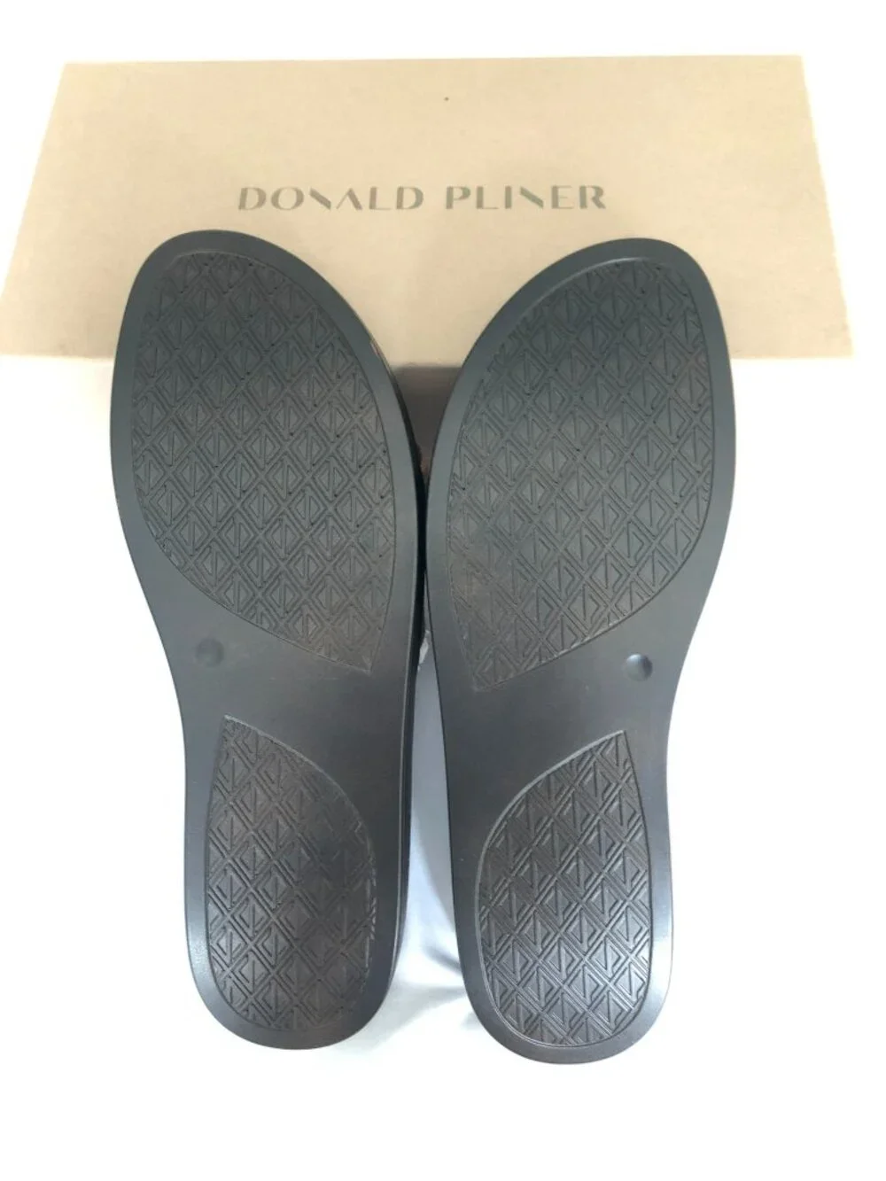 Donald J. Pliner donald pliner